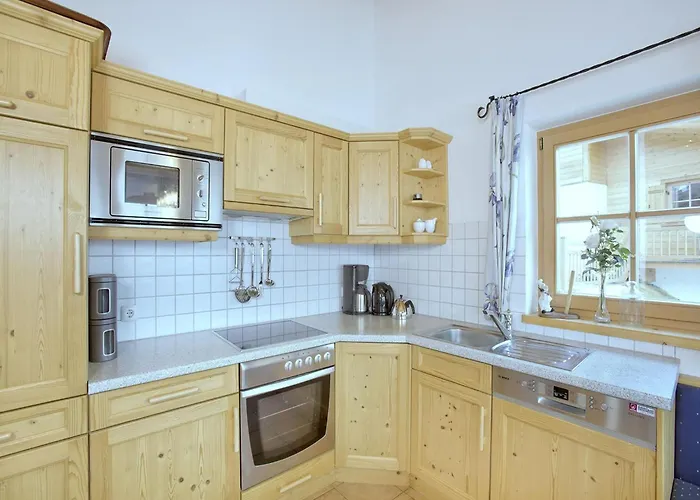 In Austria Near Bus And Sauna Dağ evi