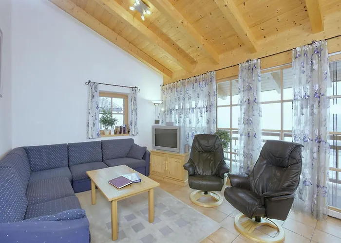 Dağ evi In Austria Near Bus And Sauna *