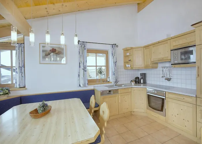 In Austria Near Bus And Sauna Dağ evi *