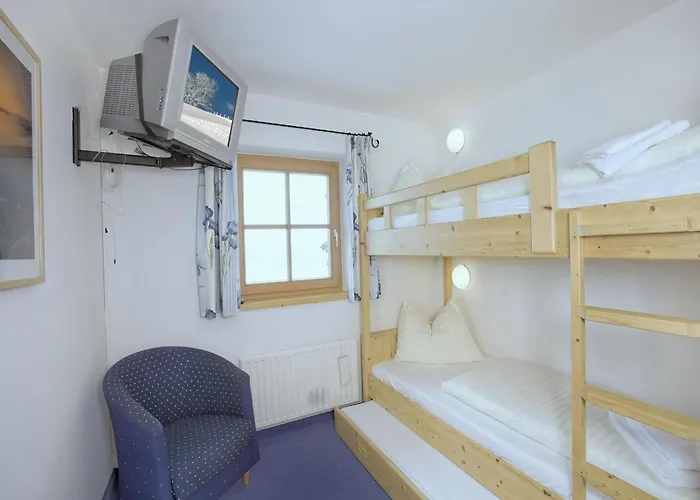 In Austria Near Bus And Sauna Dağ evi